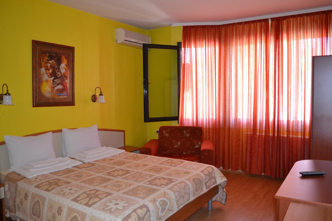 Hotel Perla Gorna Oryakhovitsa Luaran gambar