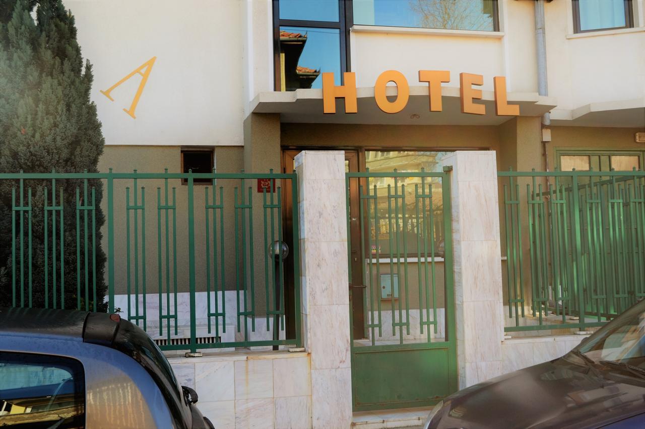 Hotel Perla Gorna Oryakhovitsa Luaran gambar